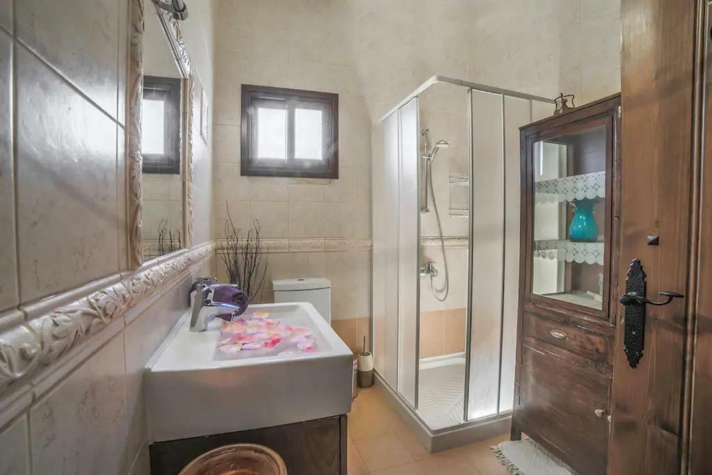 Lofou Traditional House Екстер'єр фото