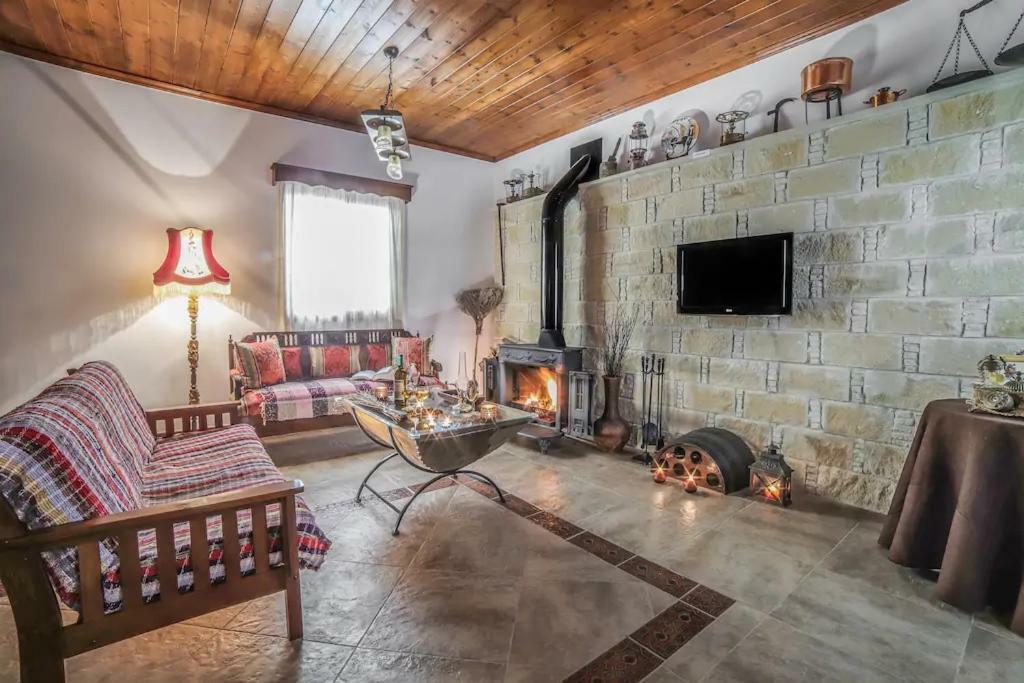 Lofou Traditional House Екстер'єр фото